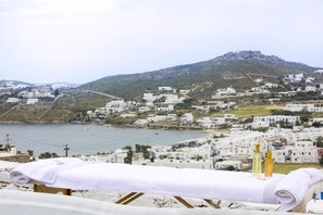View from property - Anixi Lounge Suites - Adults Only (Mykonos)