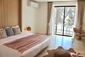 Sea View (The Cove)