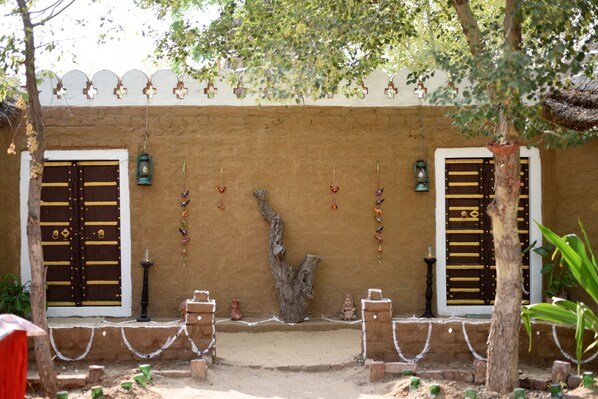 ห้องดีลักซ์, เตียงใหญ่ 1 เตียง | โต๊ะทำงาน, เตียงเสริม/เปล