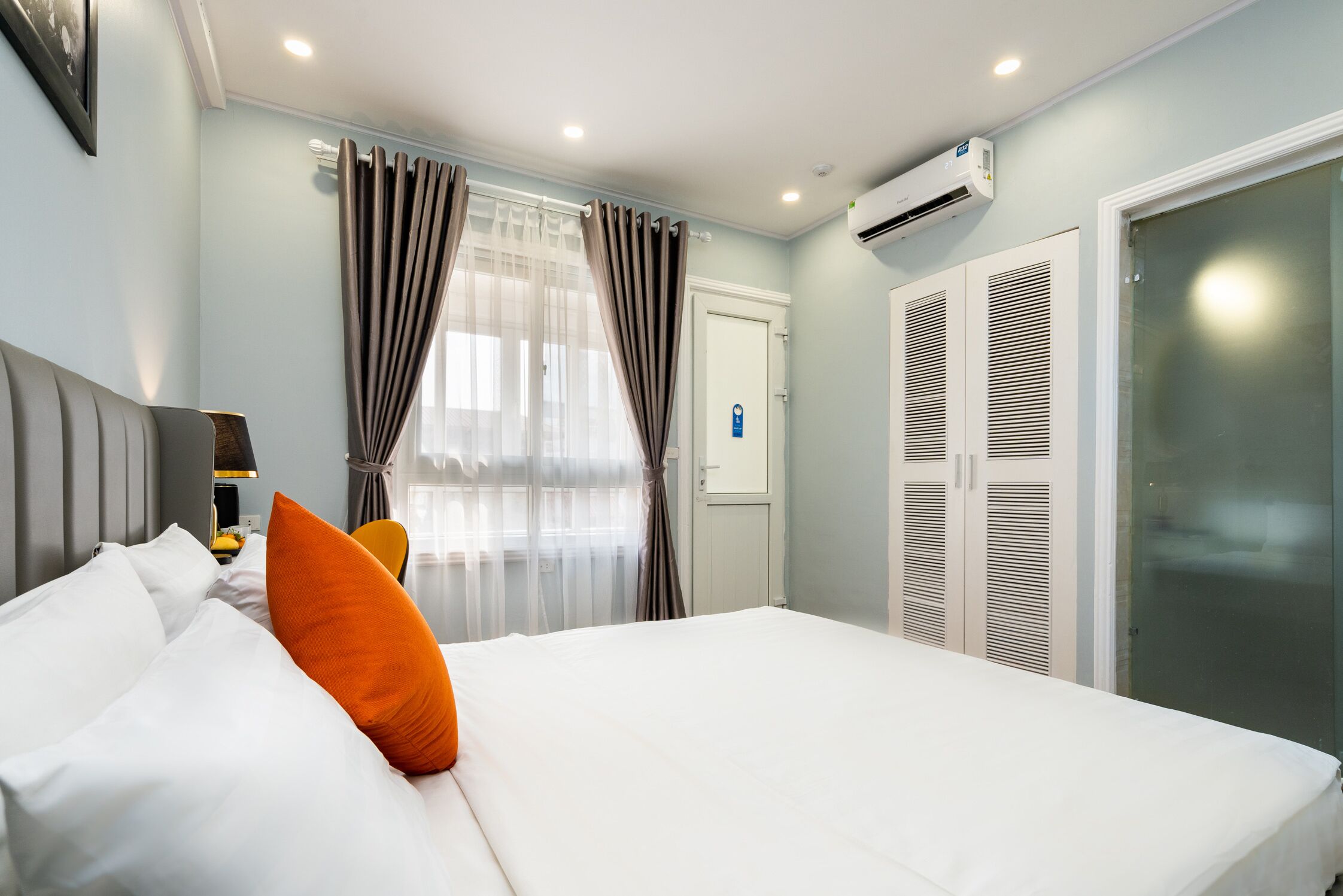 1 bedroom, minibar, in-room safe, desk