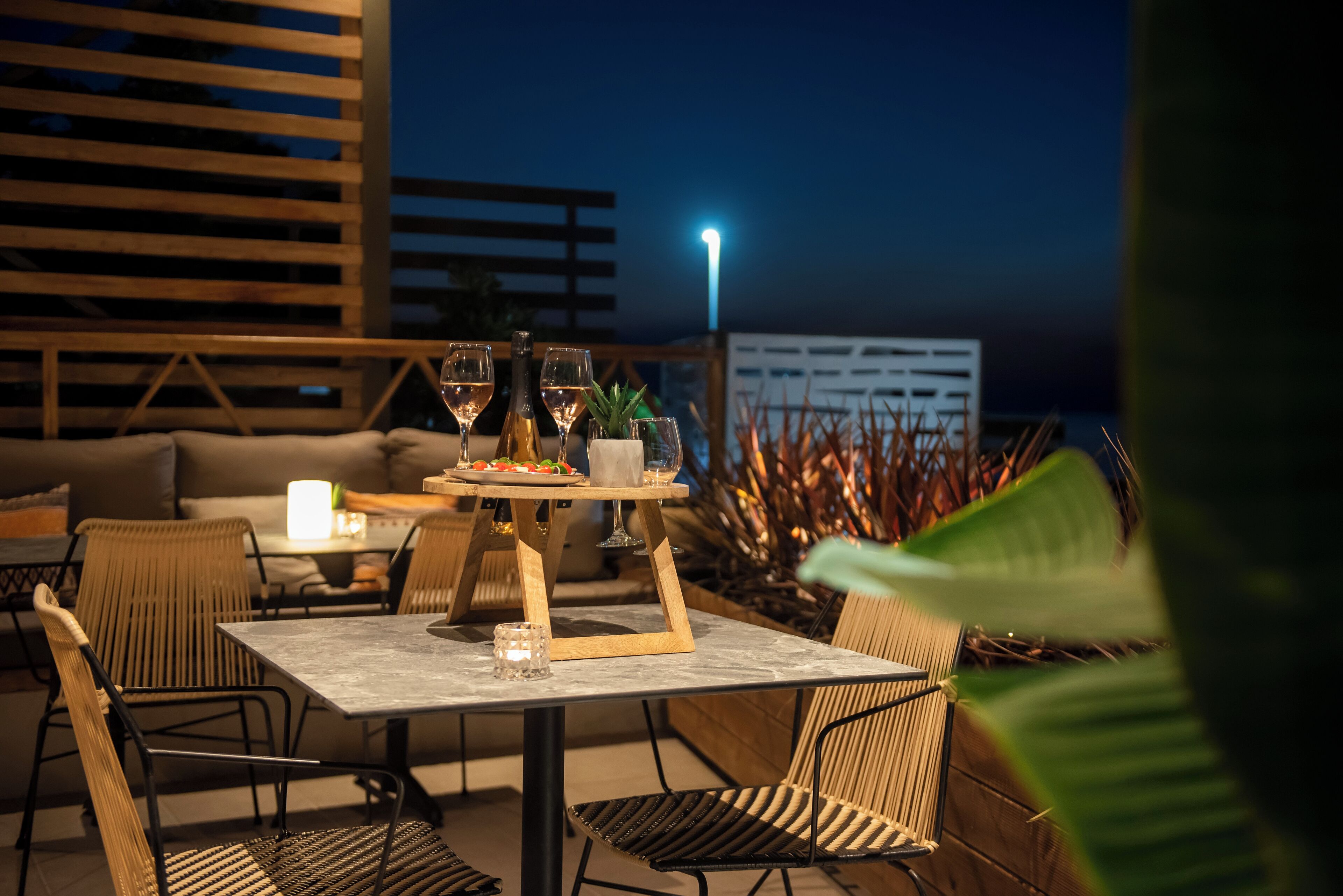 breakfast, lunch, dinner served; mediterranean cuisine