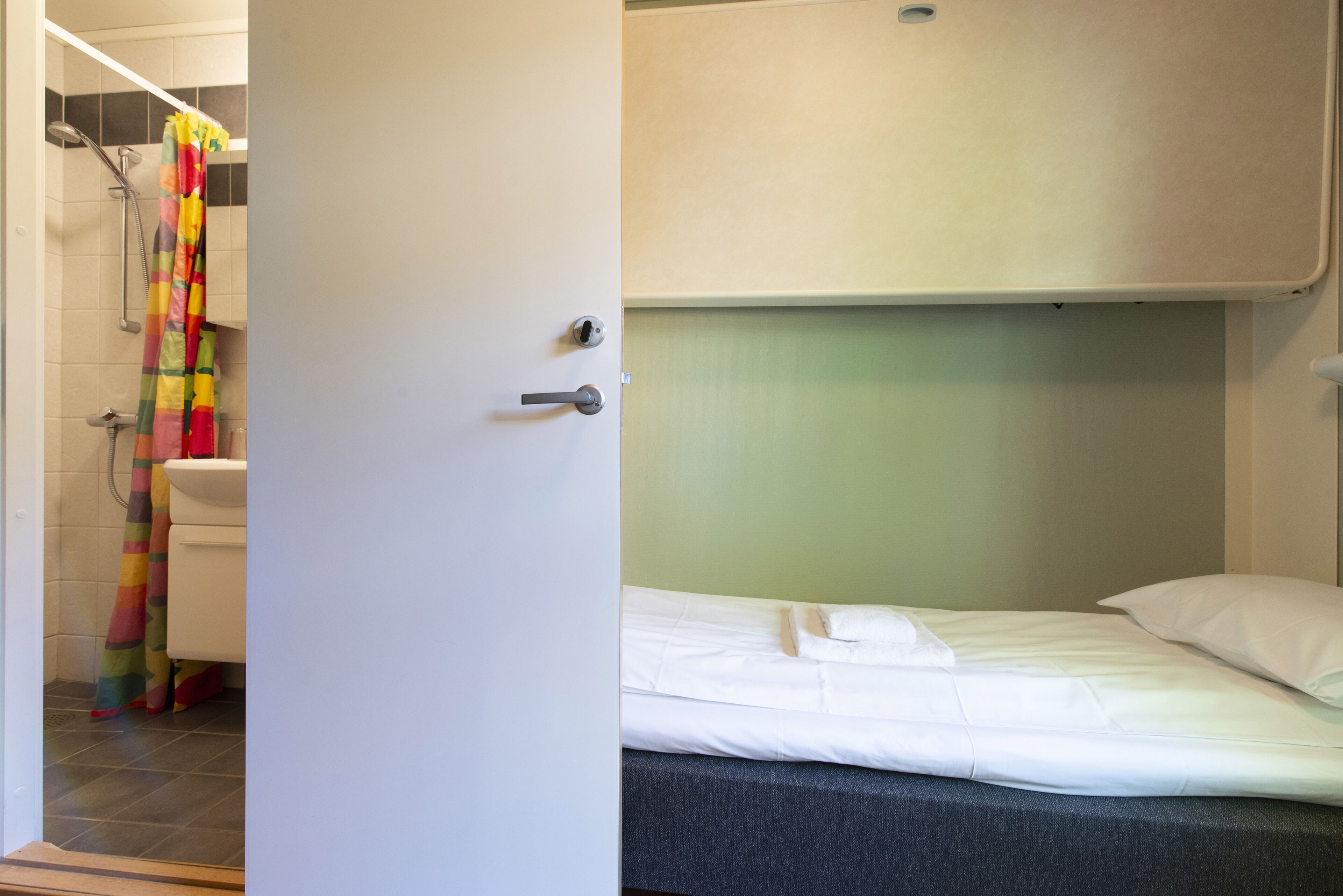 Basic Twin Room | Bathroom