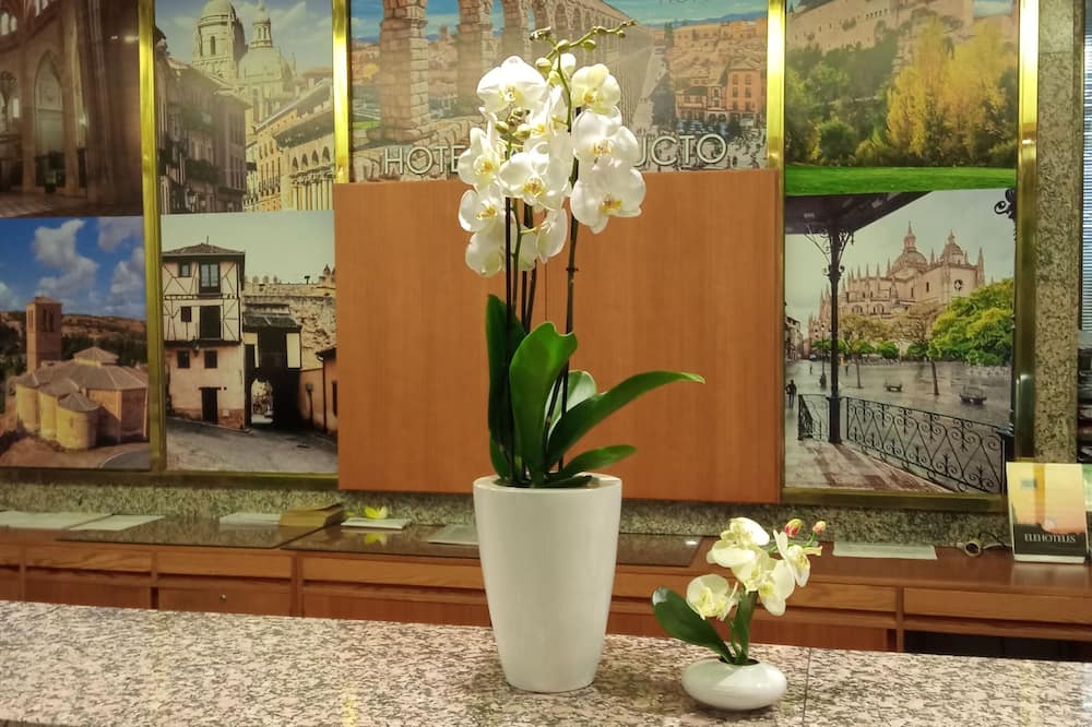 Hotel ELE Acueducto