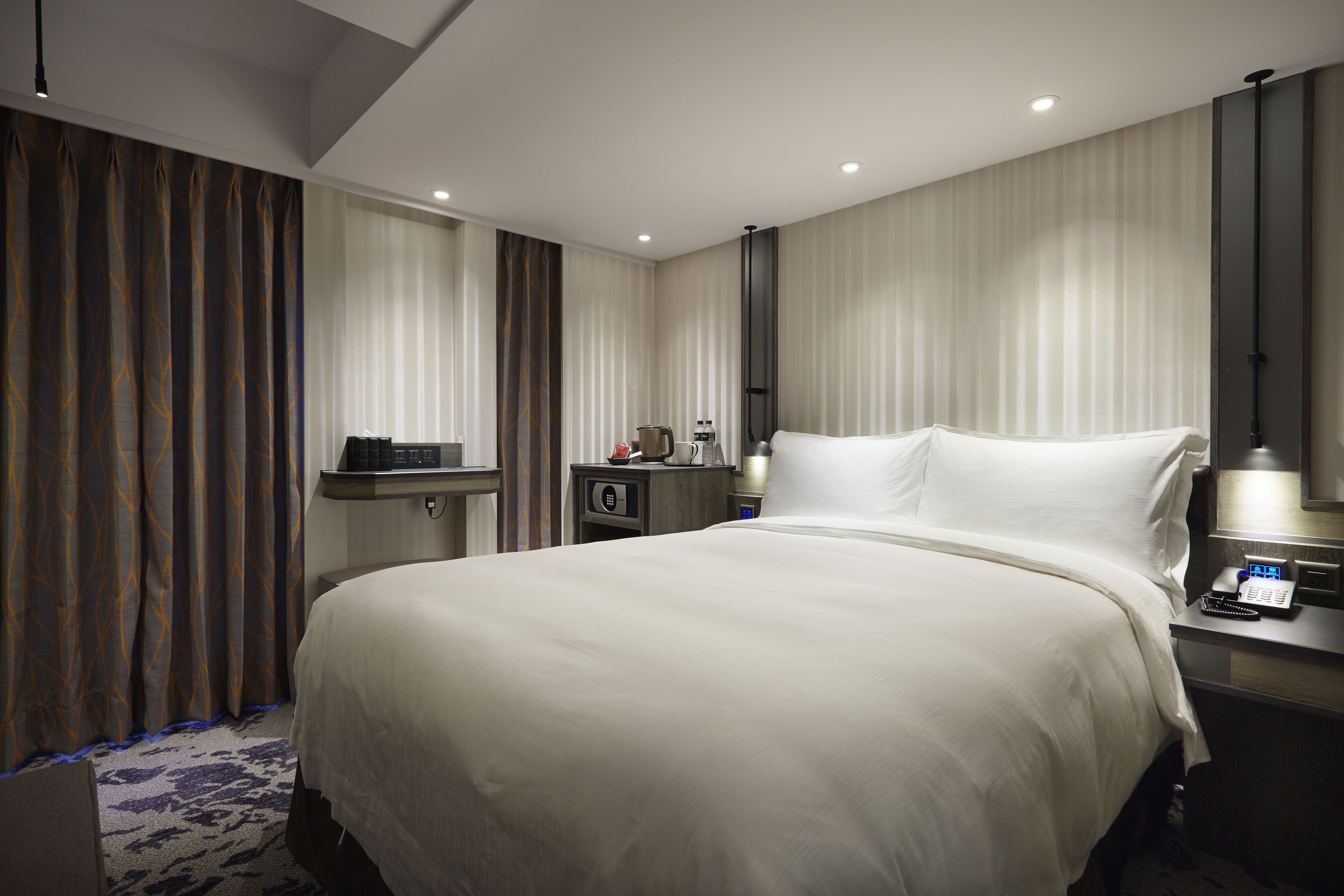 deluxe double room with balcony | 1 bedroom, premium bedding, down duvets, pillow-top beds