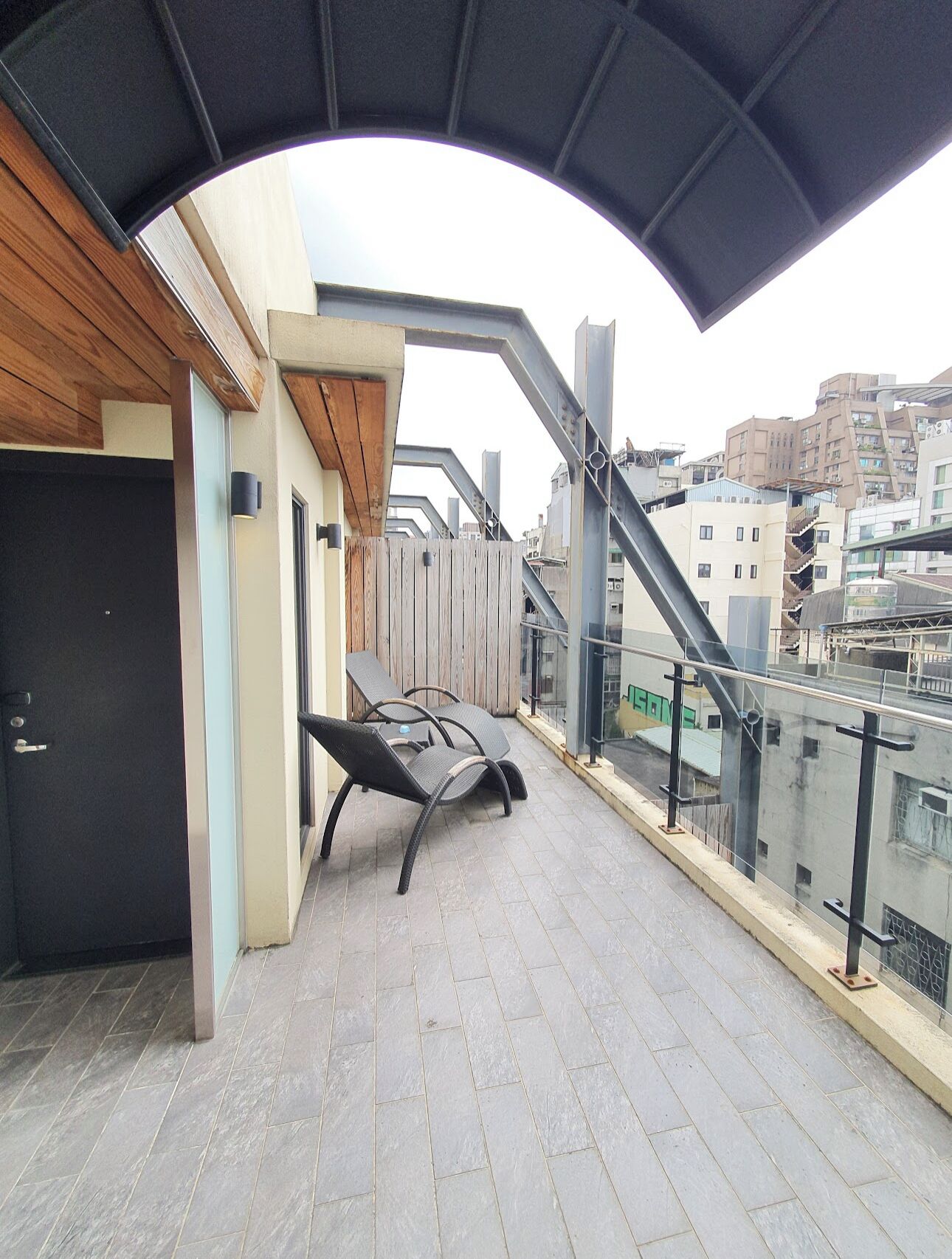 Deluxe Double Room with Bathtub | City view