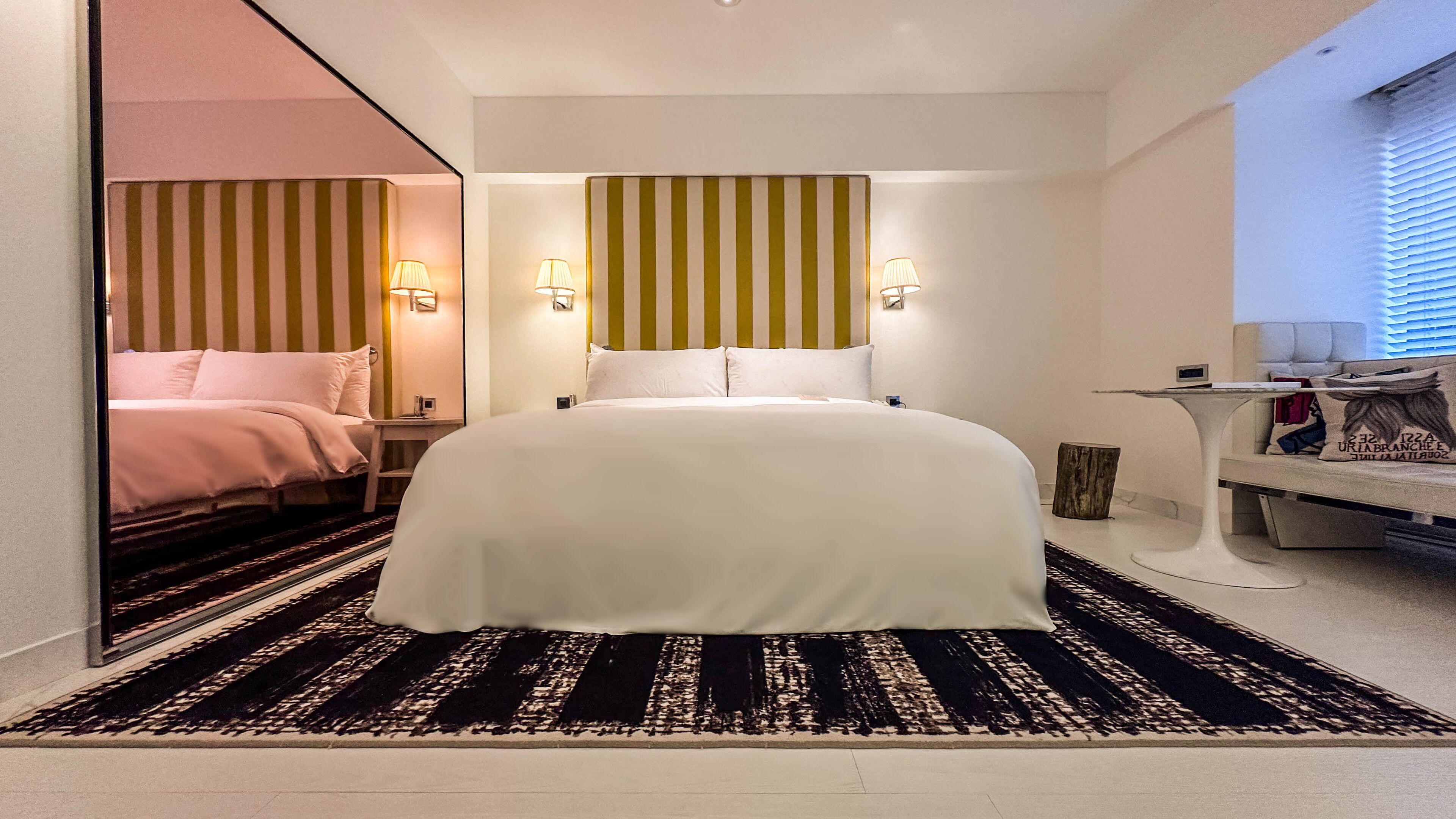 classic room, 1 king bed | premium bedding, free minibar, in-room safe, individually decorated