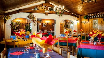 Lunch and dinner served, Regional cuisine