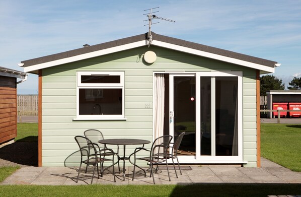 Standard Chalet, 2 Bedrooms | Terrace/patio