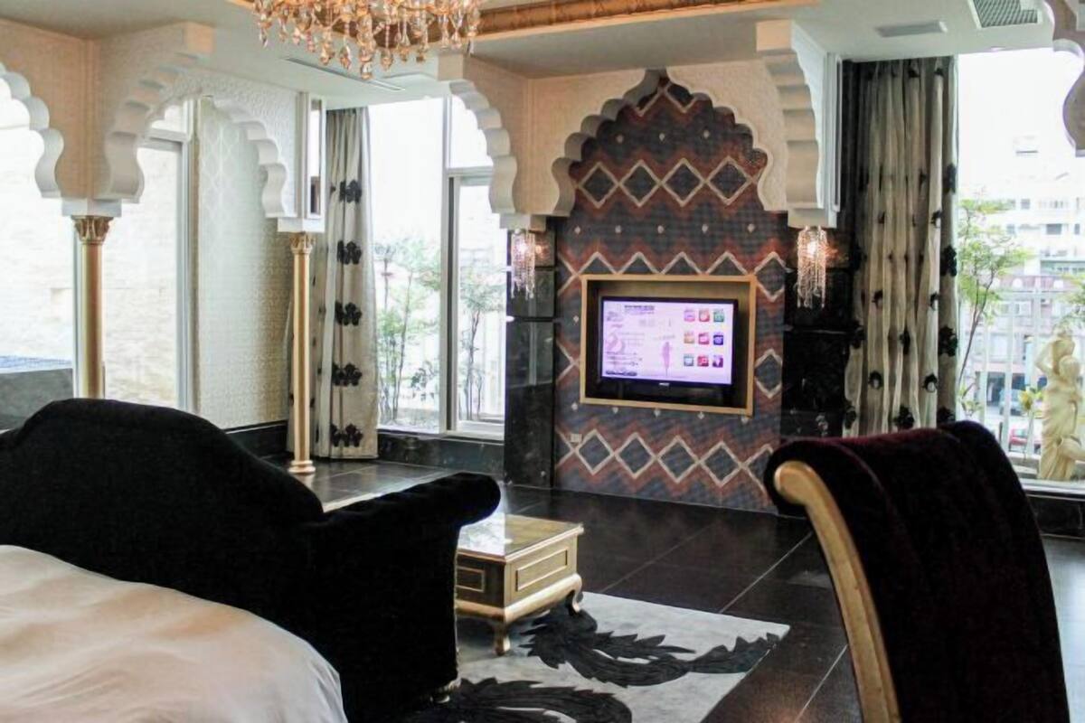 Skrivbord, ljudisolering, strykjärn/strykbräda och gratis wi-fi