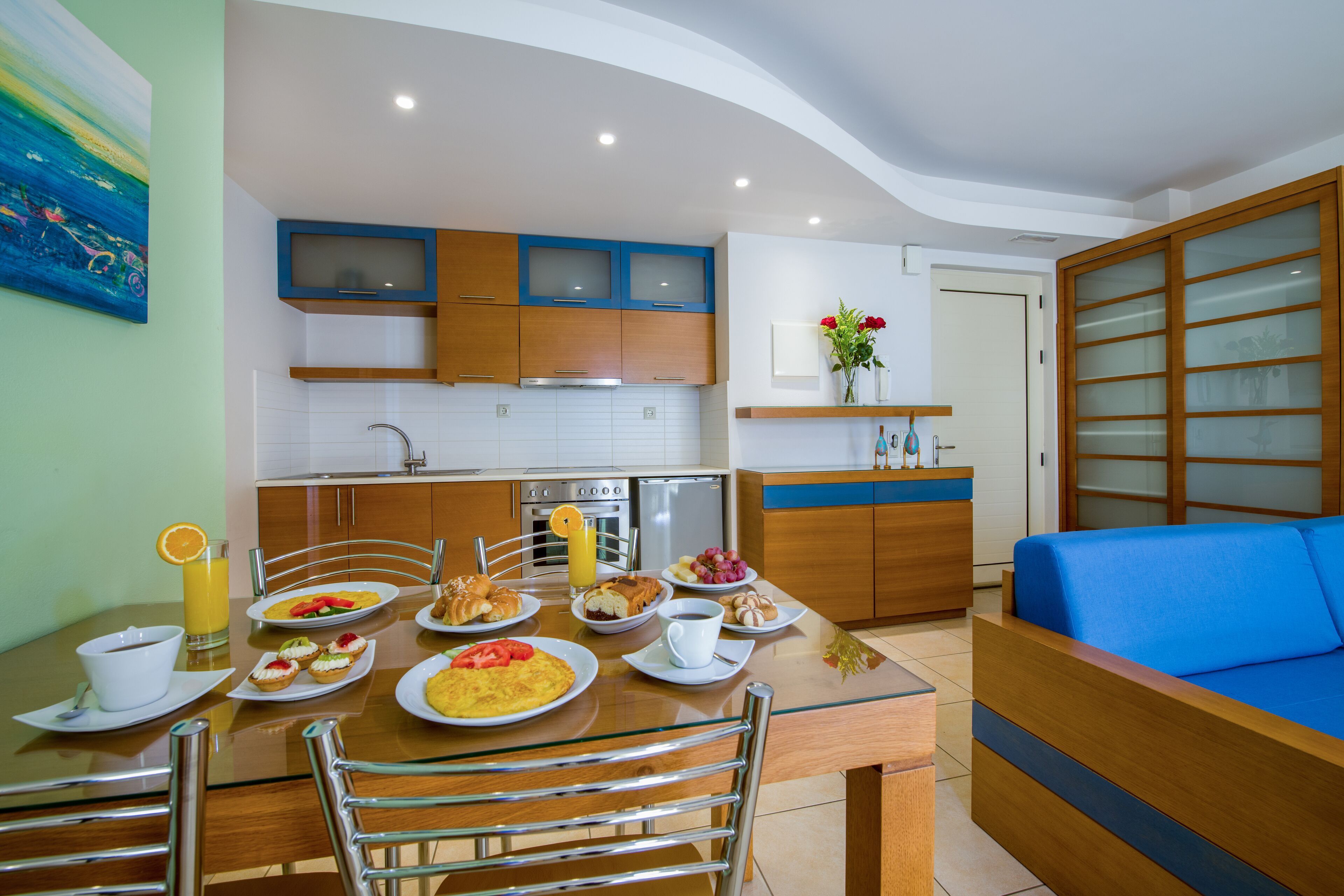 apartment, 1 bedroom | private kitchenette | fridge, coffee/tea maker, electric kettle