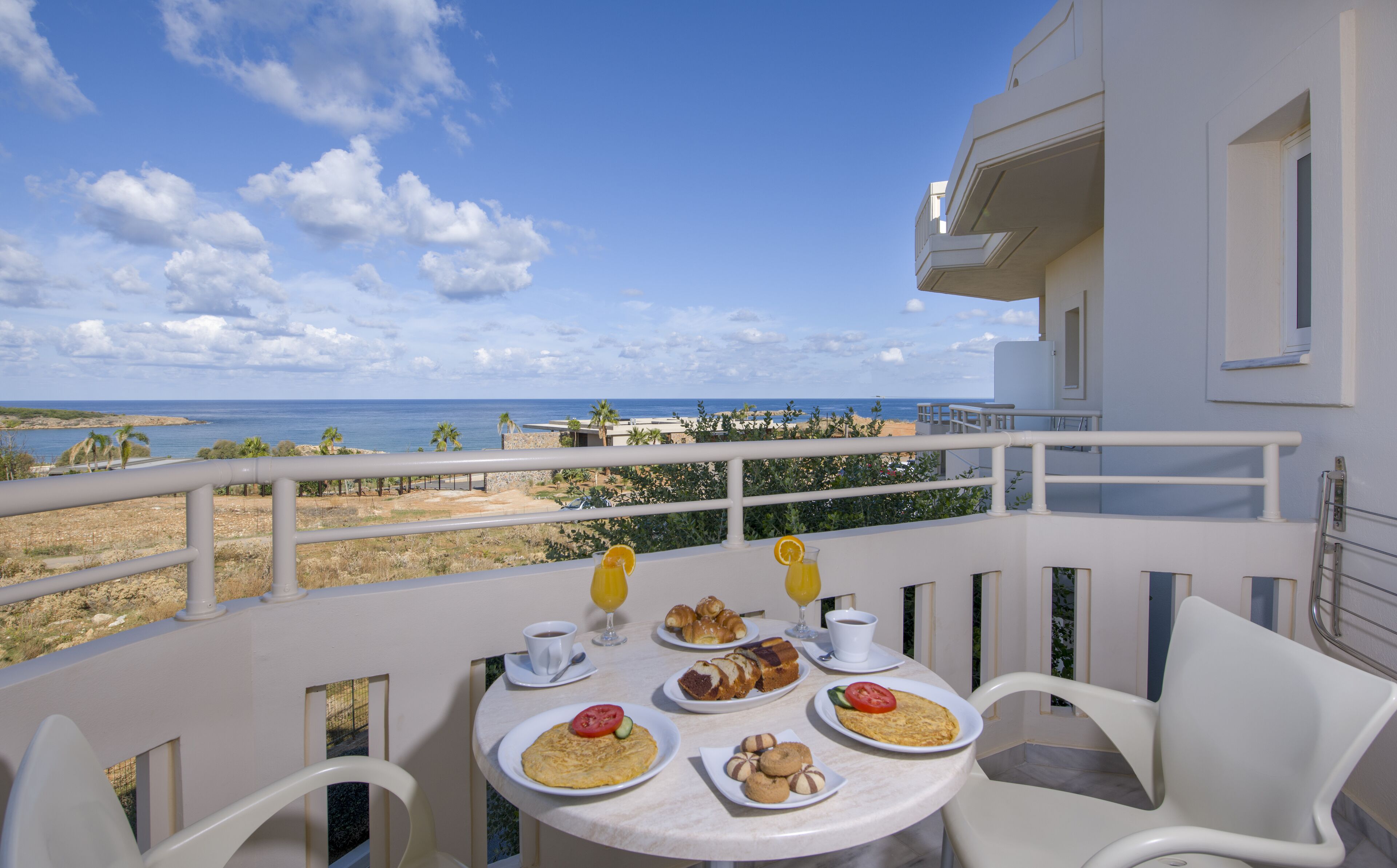 Studio | Quang cảnh ban công