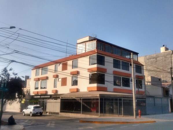 Fachada del alojamiento