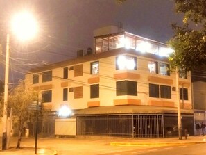 Fachada del alojamiento