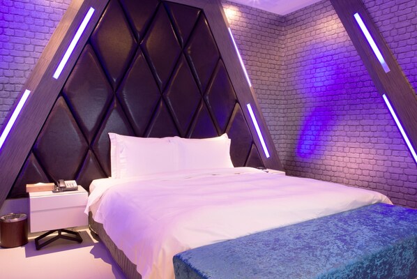 Minibar, desk, iron/ironing board, free WiFi