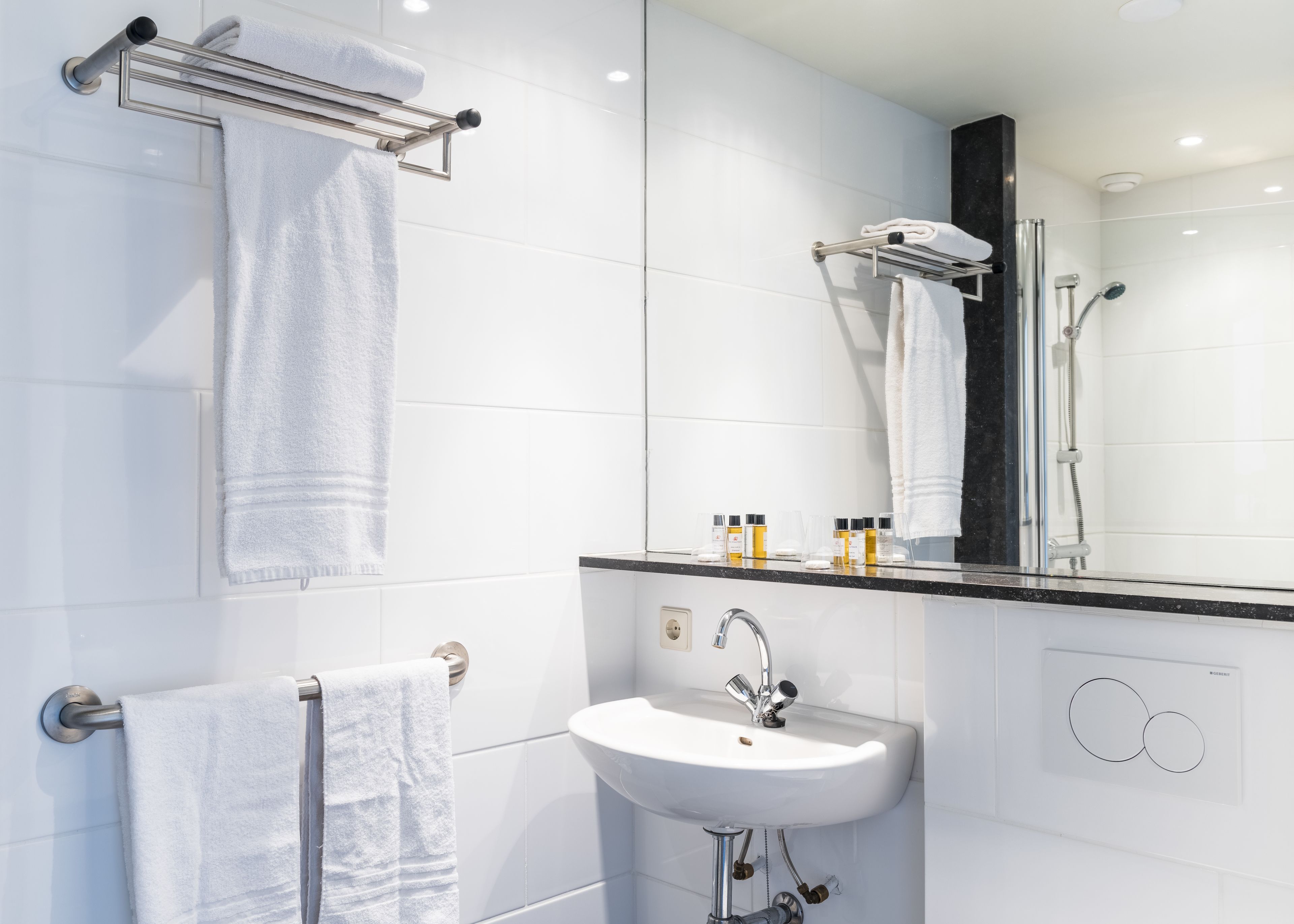 double room | bathroom | shower, free toiletries, hair dryer, towels