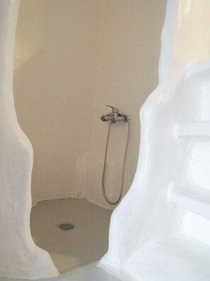 Double Room, Sea View | Bathroom shower - Hotel Adamas (Milos)