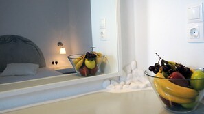 Living area - Hotel Adamas (Milos)