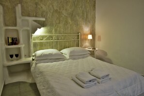 Beach/ocean view - Hotel Adamas (Milos)