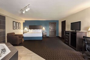 Deluxe Room, 1 King Bed, Non Smoking, Pool View | Desk, laptop workspace, iron/ironing board, free cots/infant beds - AmericInn by Wyndham La Crosse Riverfront-Conference Center (La Crosse)