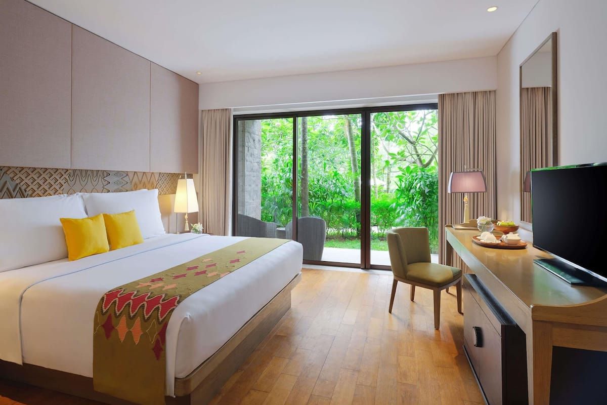 1 bedroom, pillowtop beds, in-room safe, desk