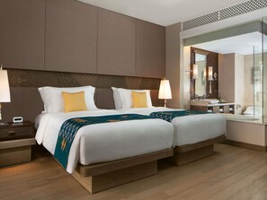 Classic-Zweibettzimmer, 2 Einzelbetten, Poolblick | Daunenbettdecken, Pillowtop-Betten, Zimmersafe, Schreibtisch
