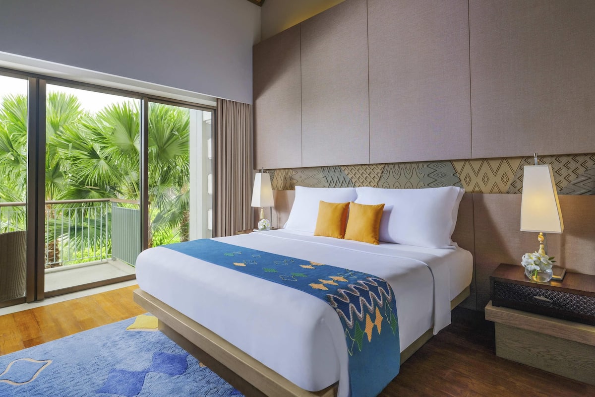 Dupleks Keluarga, 2 Tempat Tidur Double | 1 kamar tidur, bantalan ekstra lembut, brankas, dan meja kerja