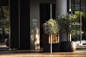 Exterior - Crowne Plaza Podgorica by IHG (Podgorica)