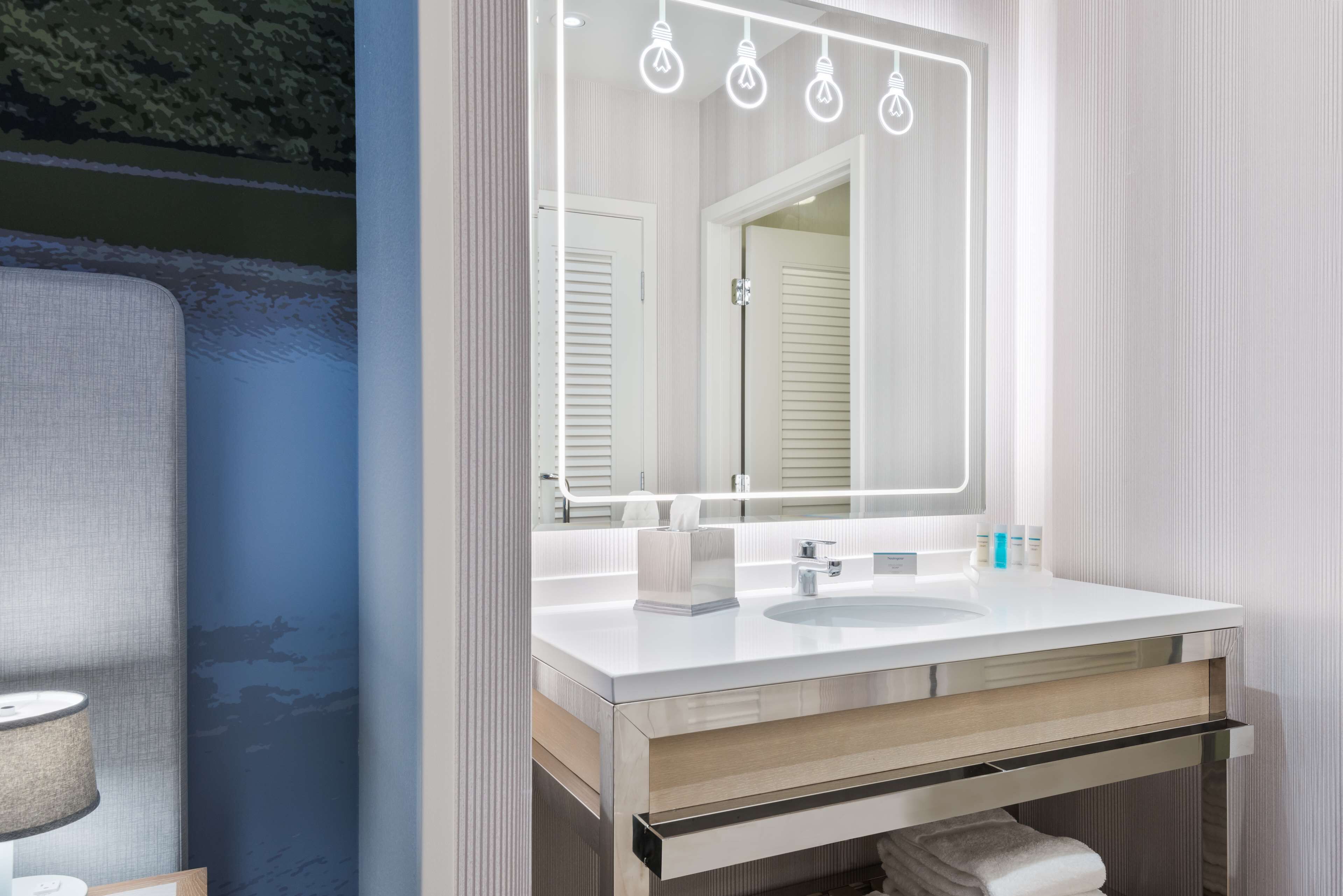 in-room safe, desk, iron/ironing board, free wifi