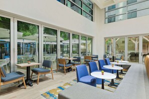 Free daily continental breakfast  - Homewood Suites by Hilton Sarasota Lakewood Ranch (Sarasota)