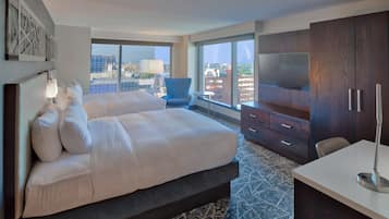 Down duvets, in-room safe, desk, blackout curtains