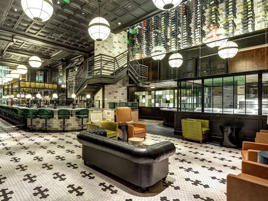 3 restaurants, breakfast, lunch, dinner served; American cuisine