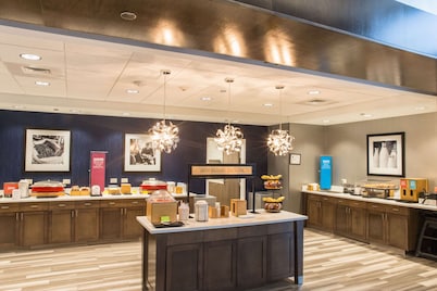 Hampton Inn & Suites Charlotte/Ballantyne