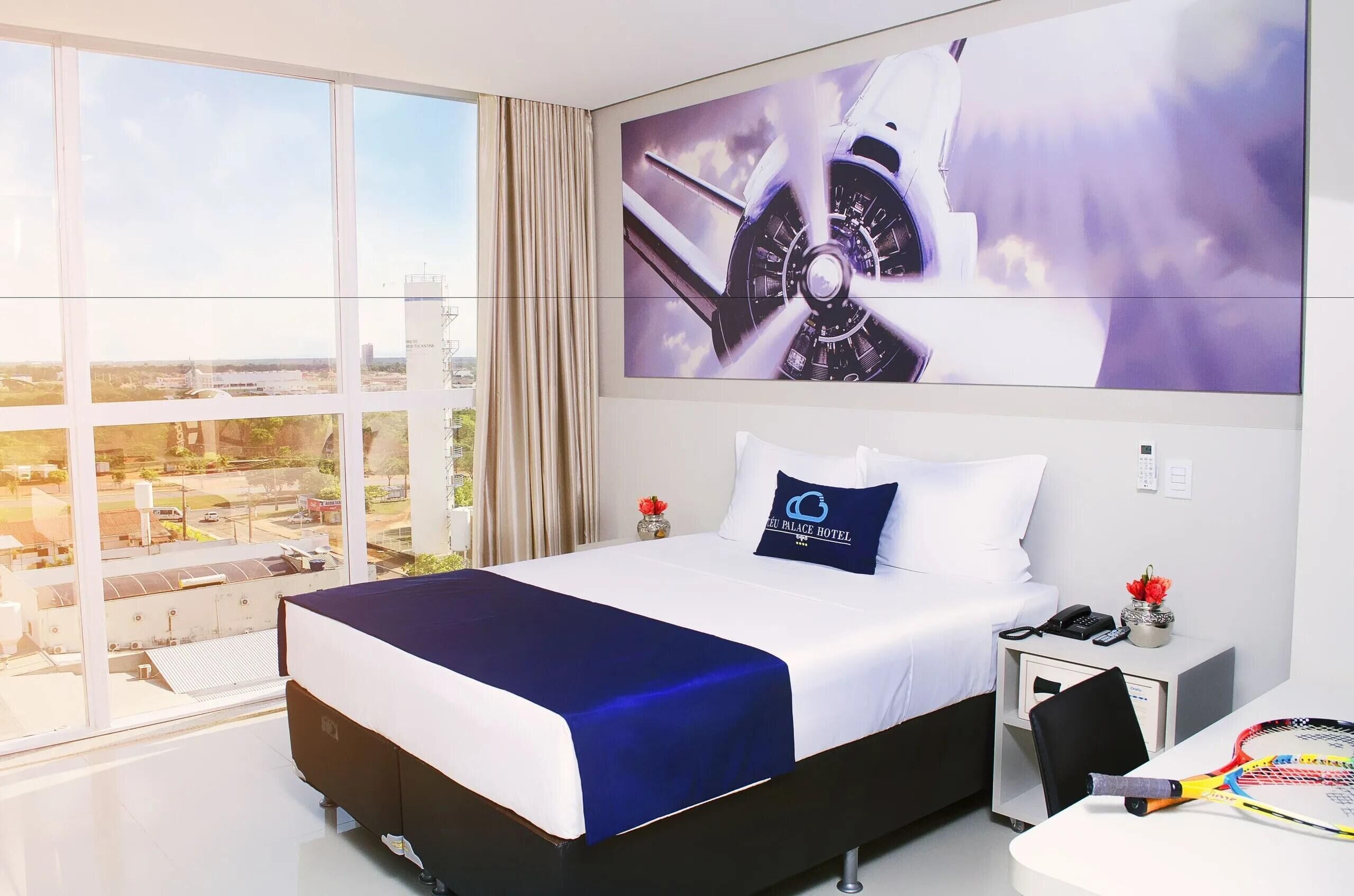 Hypo-allergenic bedding, minibar, in-room safe, desk