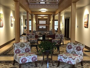 Interior - Great Northern Resort (West Glacier)