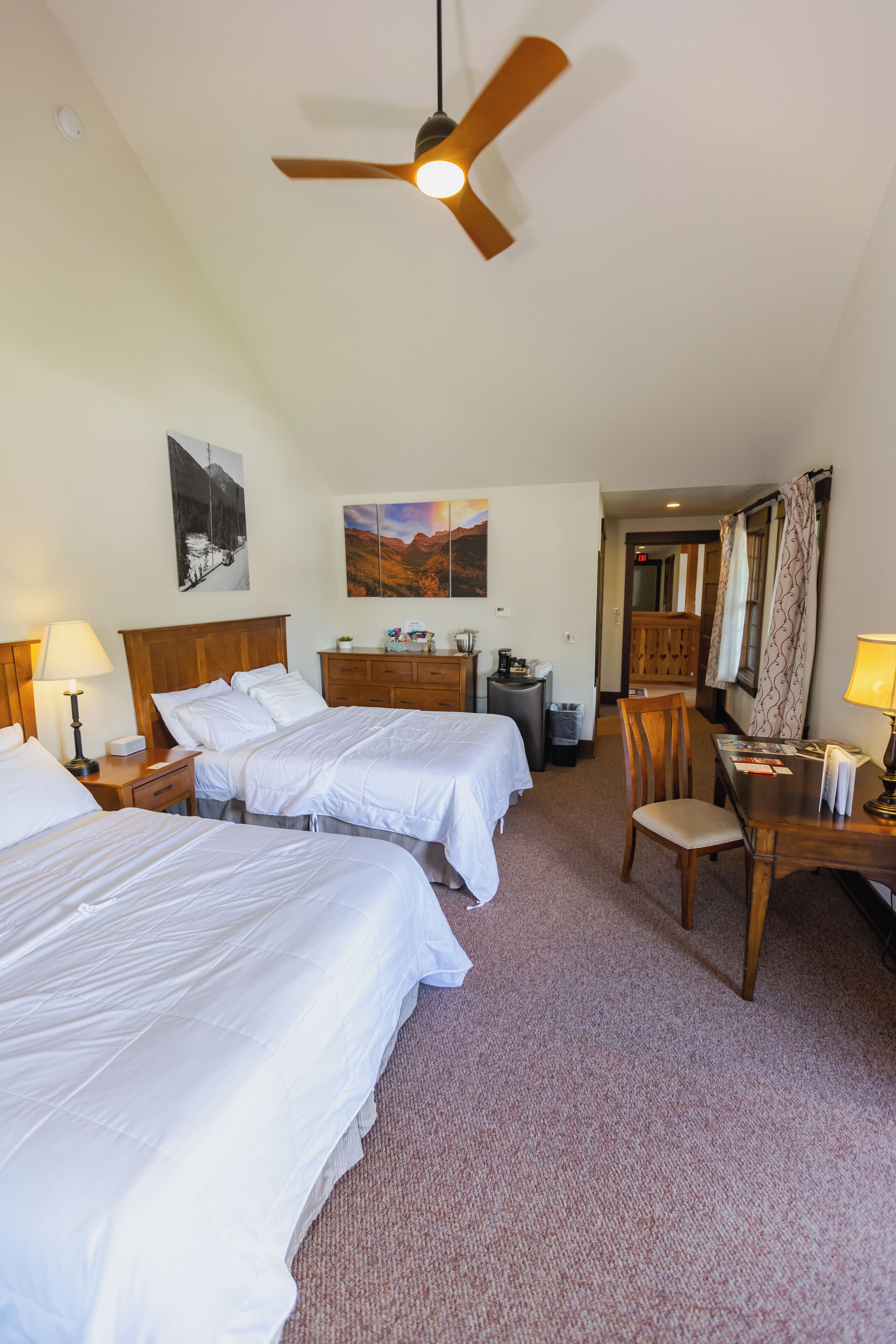 高級寢具、書桌、熨斗/熨衣板、免費無線上網