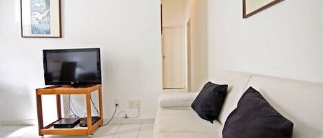 City Apartment, 2 Bedrooms, City View, Beachside | Living area | LCD TV, pay movies