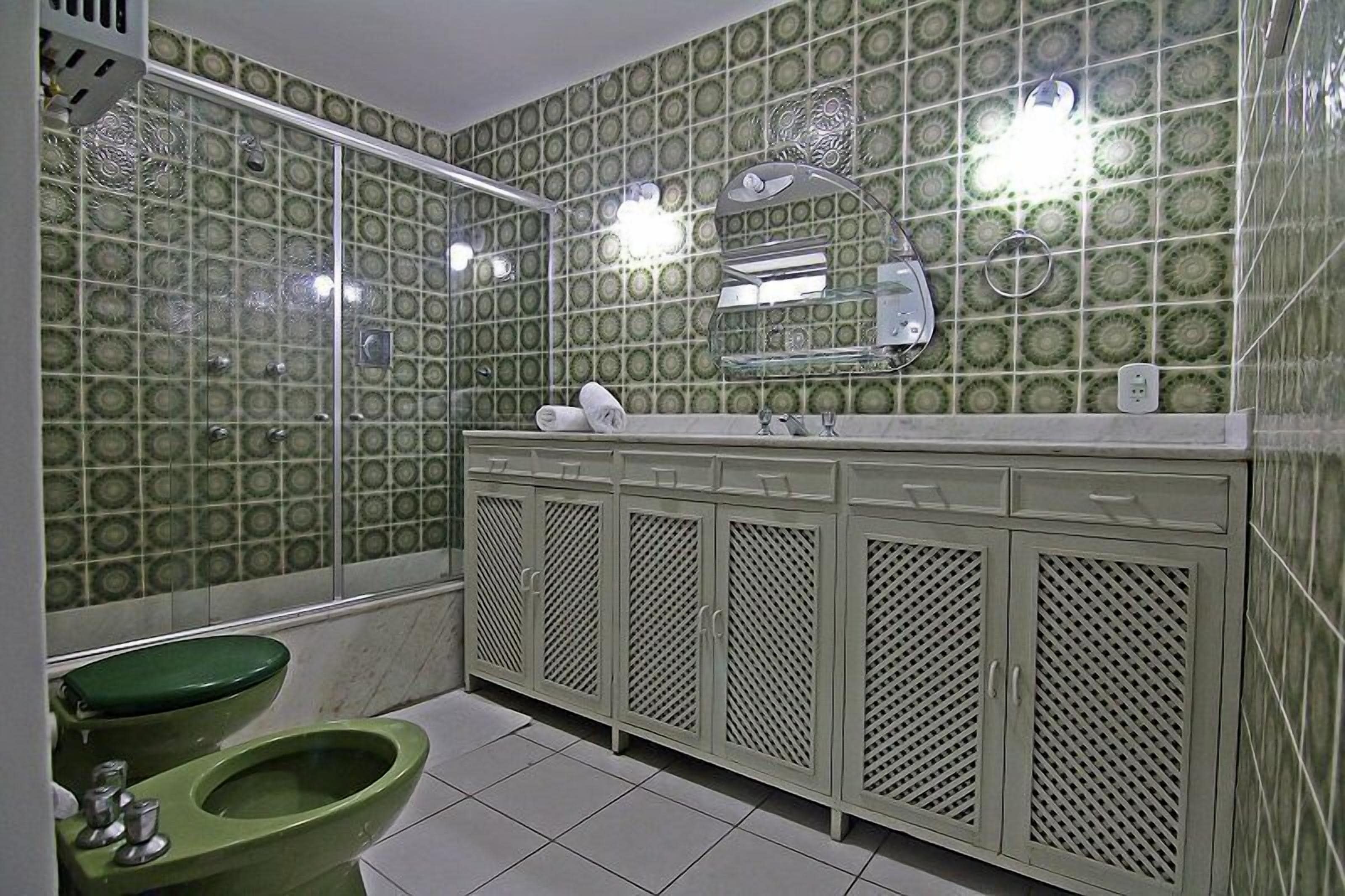 Apartamento | Banheiro | Chuveiro, produtos de toalete grátis, secador de cabelo 