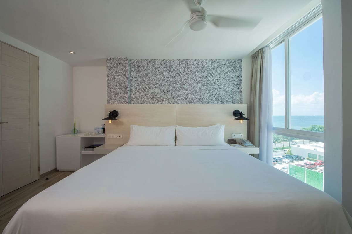 1 chambre, articles de minibar gratuits, coffre-fort