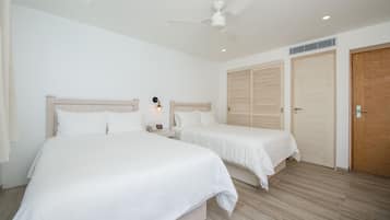 Standard Double Room | 1 bedroom, free minibar, in-room safe, iron/ironing board