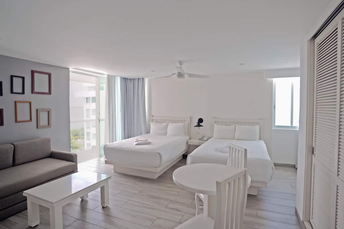 1 chambre, articles de minibar gratuits, coffre-fort