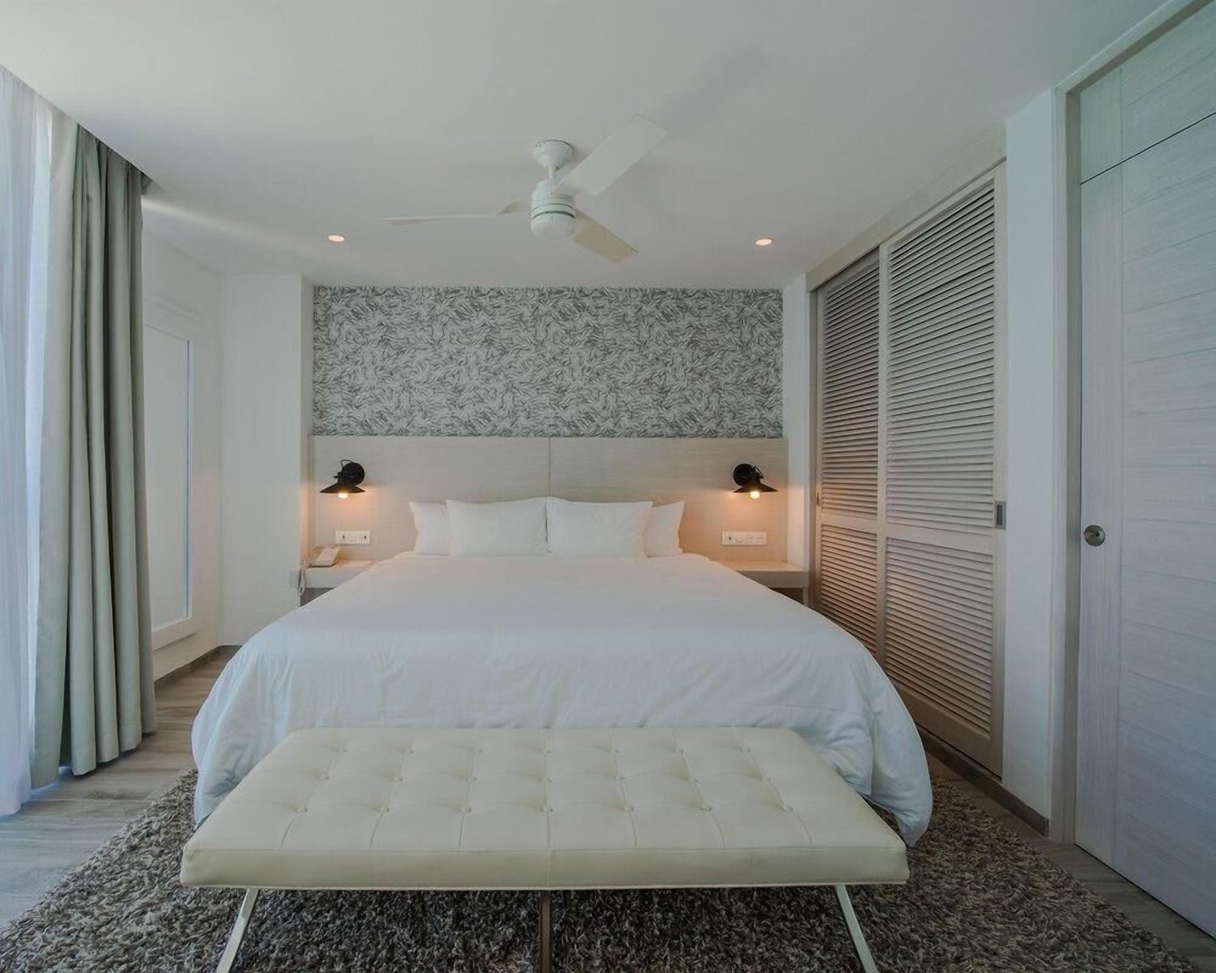 1 bedroom, free minibar, in-room safe, iron/ironing board
