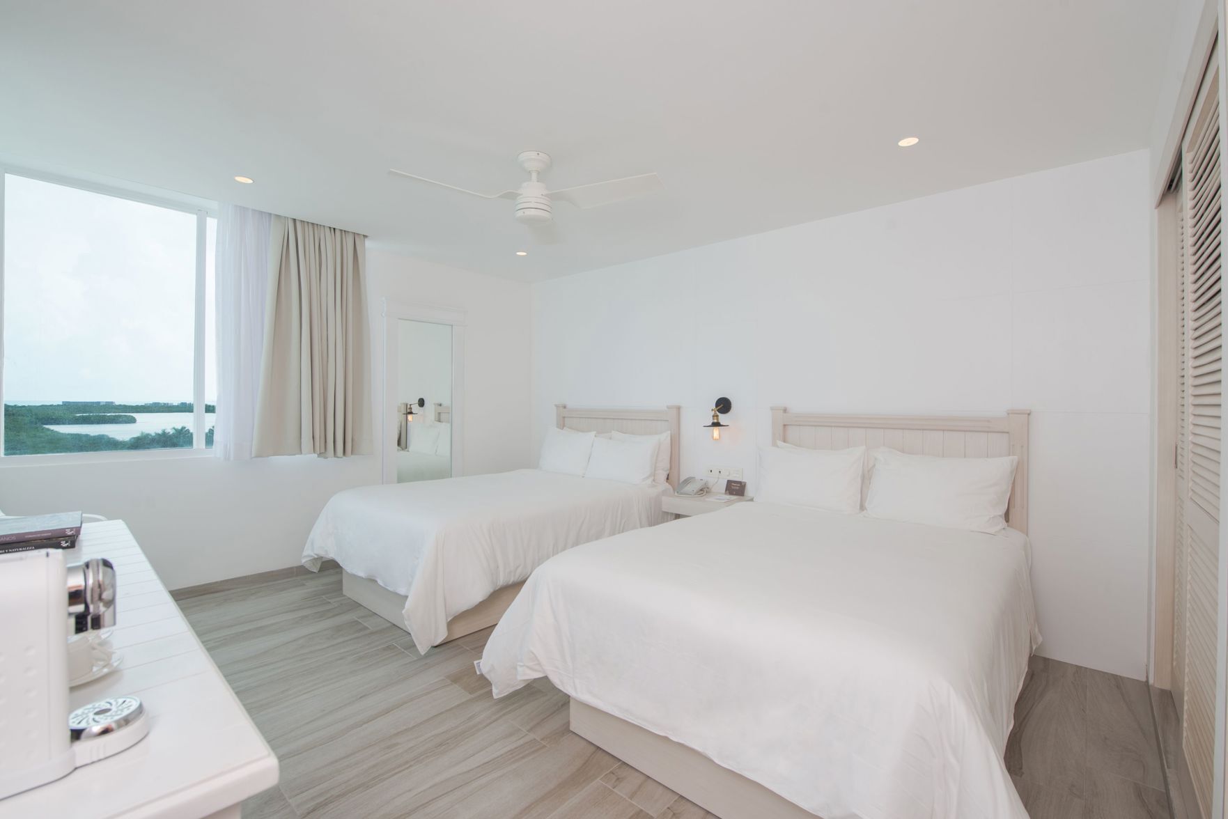 1 chambre, articles de minibar gratuits, coffre-fort