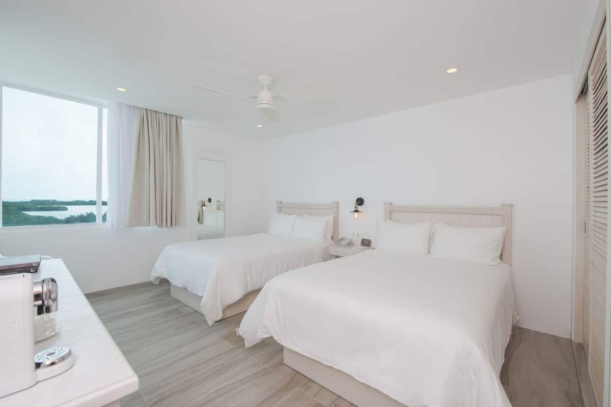 1 chambre, articles de minibar gratuits, coffre-fort