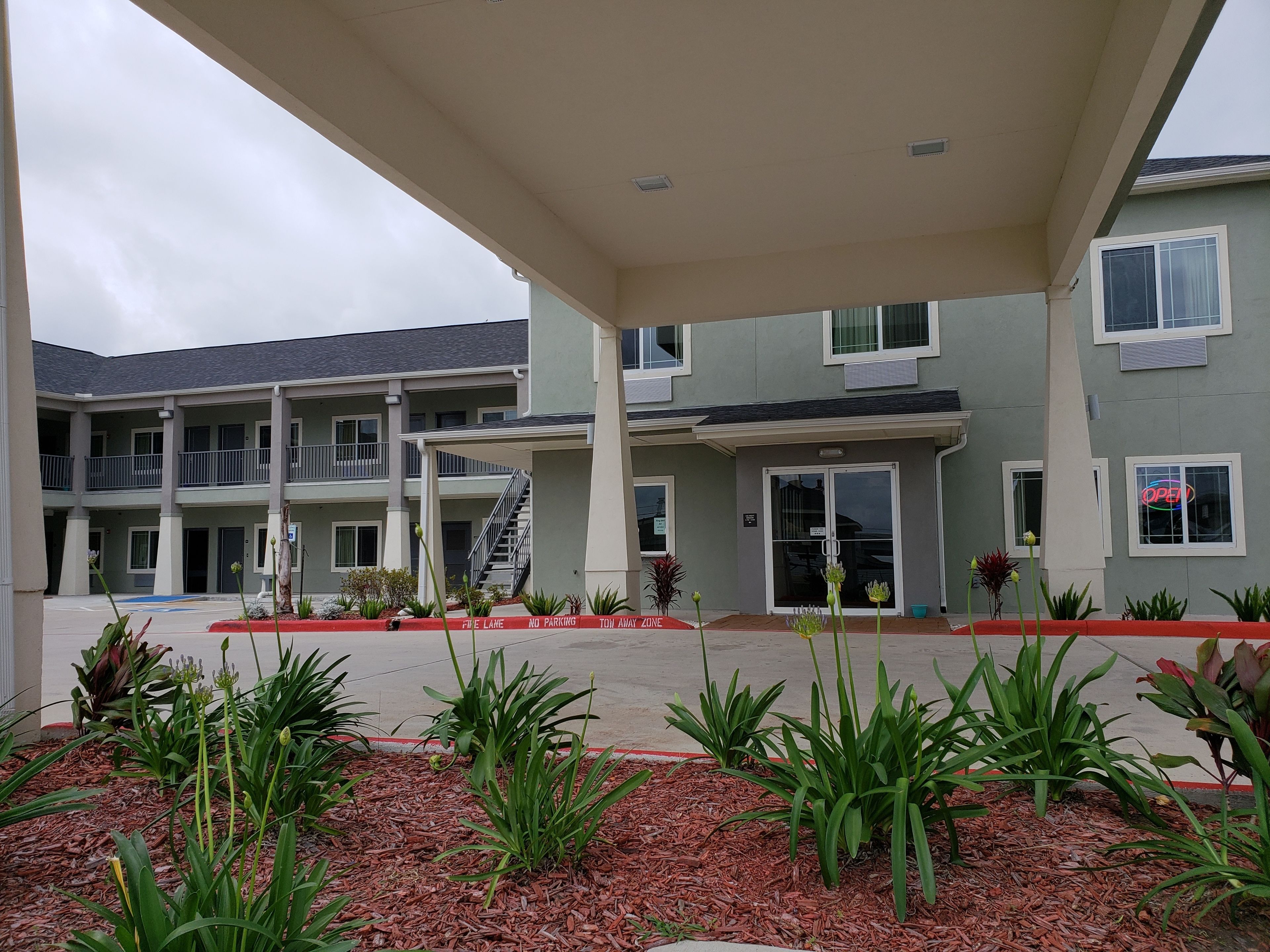 مدخل المنشأة