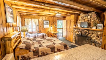 Family Cabin, 1 Bedroom, River View, Mountainside | Premium bedding, iron/ironing board, free WiFi, bed sheets
