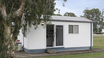 標準小屋 (Sleeps 4) | 書桌、免費 Wi-Fi、床單