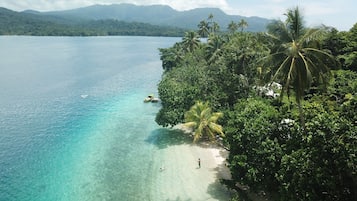 Private beach, beach towels, scuba diving, snorkelling