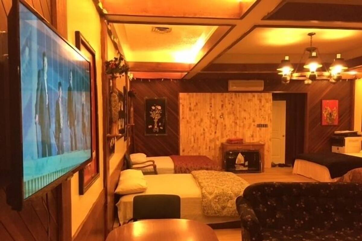 1 bedroom, desk, iron/ironing board, free WiFi