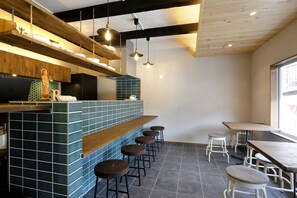 Lobby lounge - NARA Guesthouse KAMUNABI - Hostel (Nara)