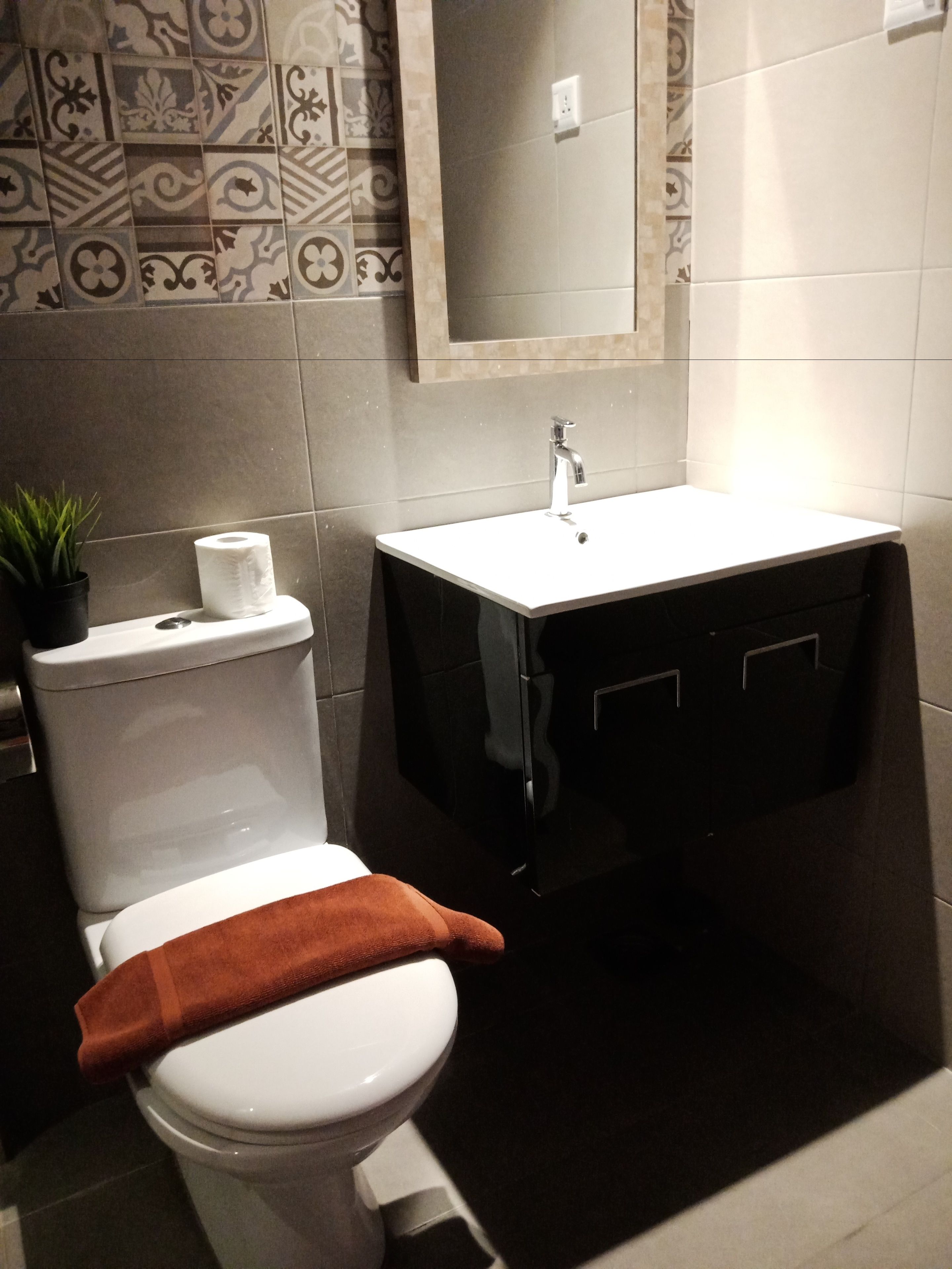 premium-3 suite | bathroom | shower, free toiletries, hair dryer, towels